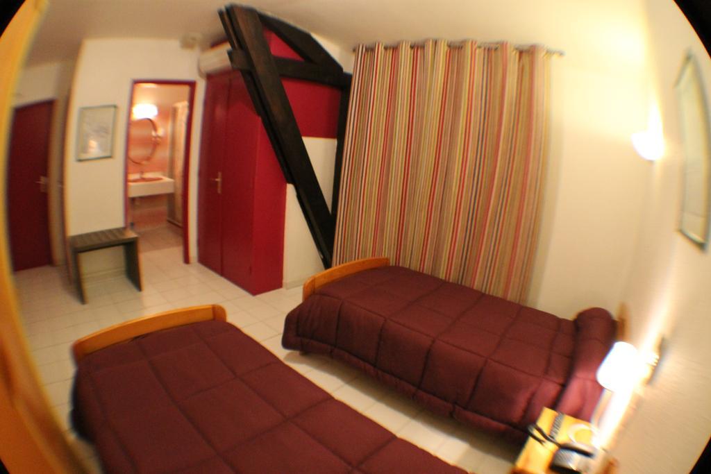 Hotel De La Pomme De Pin Vieux-Boucau-les-Bains Zimmer foto